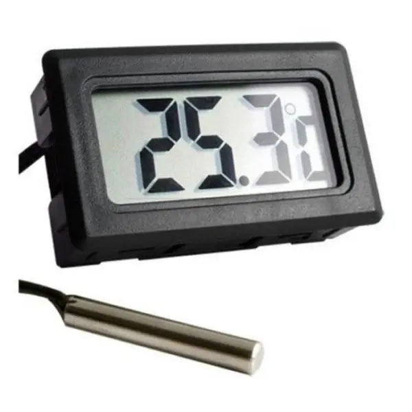 Digital thermometer with LCD display